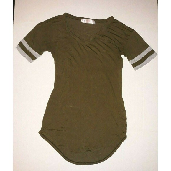 No Boundaries Olive Green Top Shirt Short Sleeve V-Neck Baseball T-shirt XS - Picture 1 of 2